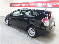 プリウスアルファ S