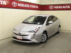 トヨタ プリウス S セーフティプラス