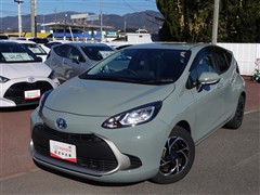 トヨタ　アクア G