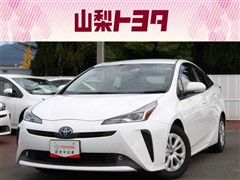 トヨタ　プリウス S