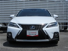 CT200h Fスポーツ