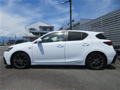 CT200h Fスポーツ