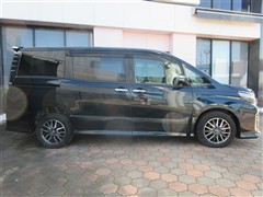 ヴォクシー ZS