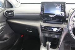 ヤリスクロス ハイブリッド G