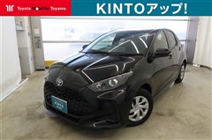 ヤリス ハイブリッド U