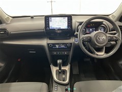 ヤリスクロス ハイブリッド G