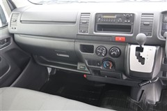 ハイエースバン DX