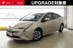 プリウス A