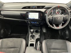 ハイラックス Z GR スポーツ