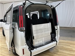 ノア Xウェル クルマイススロタイプ1