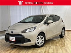 トヨタ アクア X