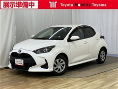 ヤリス ハイブリッド X