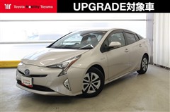 プリウス A