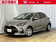 トヨタ ヤリス X