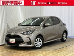 トヨタ ヤリス X