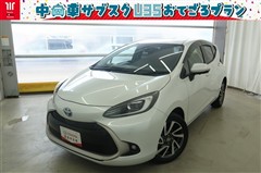 トヨタ　アクア Z