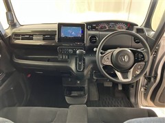 N-BOX カスタムG L センシング