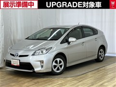 プリウス S