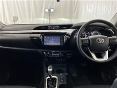 ハイラックス Z