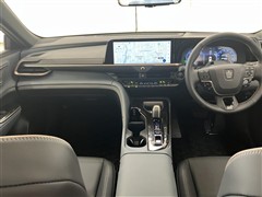 クラウンPHEV エステートRS