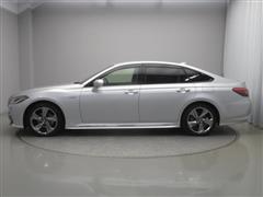 クラウンHV RS