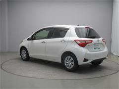 ヴィッツ Fセーフティエディション2