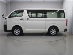 ハイエースバン デラックス