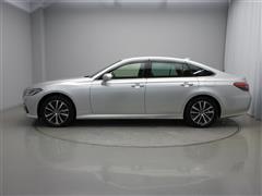 クラウンHV G FOUR