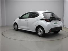 ヤリス ハイブリッド X