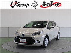 トヨタ　アクア Z