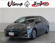 トヨタ プリウスPHEV A