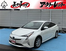 プリウス S