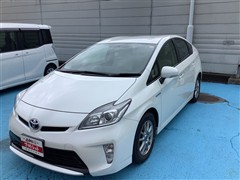 トヨタ プリウス S