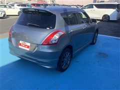 スイフト RS