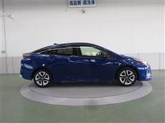 プリウス S セーフティプラス TT
