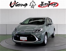 トヨタ　アクア Z