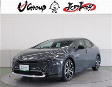 トヨタ　プリウスPHEV Z
