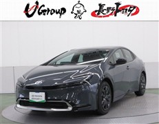 トヨタ　プリウスPHEV Z