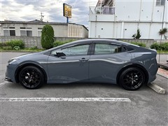 プリウスPHEV Z