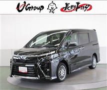 トヨタ ヴォクシー HEV ZSキラメキ3