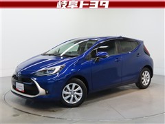 トヨタ　アクア Z