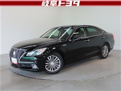 トヨタ クラウンHV ロイヤルサルーン