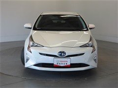 プリウス Sセーフティープラス