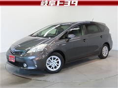 プリウスアルファ S