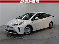 トヨタ プリウス S