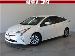 トヨタ プリウス A