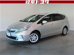 トヨタ プリウスアルファ S