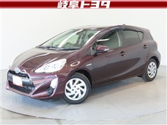 トヨタ　アクア S