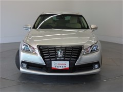 クラウン ロイヤルサルーン