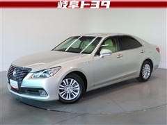 トヨタ クラウンHV ロイヤルサルーン
